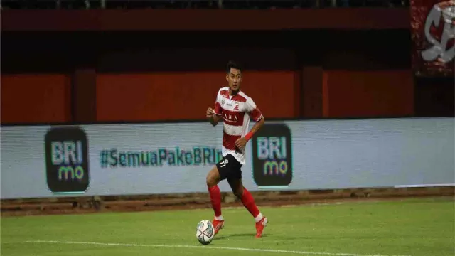 Hasil Madura United vs Dewa United 1-0, Laskar Sape Kerrab Kembali ke Puncak - GenPI.co JATIM
