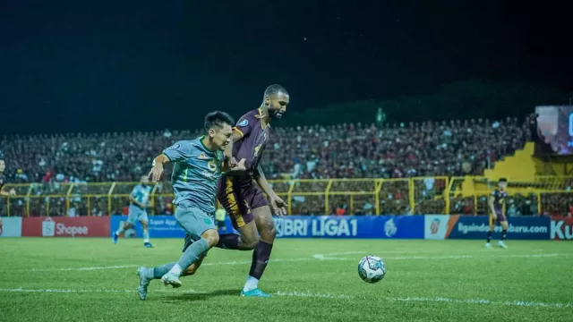 Hasil PSM Makassar vs Persebaya 3-0, Green Force Babak Belur - GenPI.co JATIM