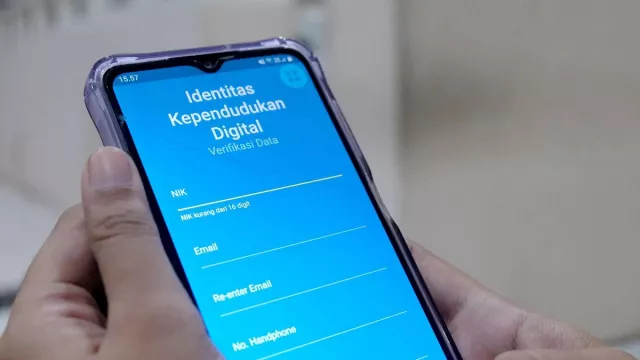 Cek Cara Mendapatkan KTP Digital Surabaya, Banyak Keuntungannya - GenPI.co JATIM
