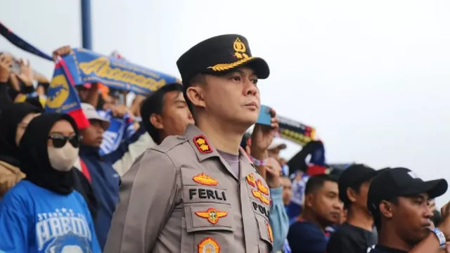 Jelang Arema FC vs Persebaya, Kapolres Malang Angkat Bicara Soal Calo - GenPI.co JATIM