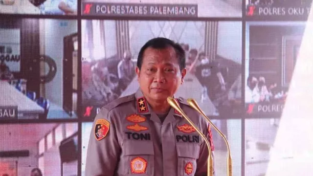 Kapolri Umumkan Irjen Toni Harmanto Kapolda Jawa Timur - GenPI.co JATIM