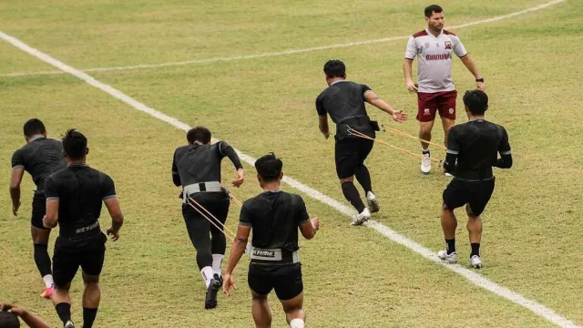 Kompetisi Liga 1 Belum Jelas, Madura United Lanjutkan Latihan - GenPI.co JATIM