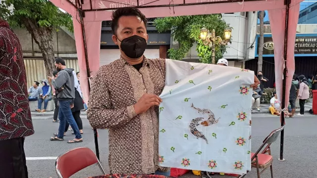Karnaval Nang Tunjungan jadi Tempat Pembatik Surabaya Pamer Karya - GenPI.co JATIM