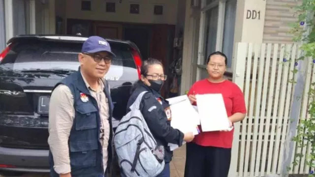 Cerita KPU Surabaya Saat Verifikasi Faktual, Hujan Hingga Makian - GenPI.co JATIM