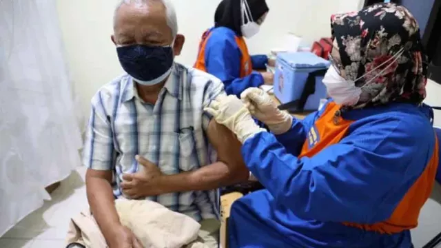 Vaksin Booster Kota Kediri Kurang, Dinkes Siapkan Solusi Terbaik - GenPI.co JATIM