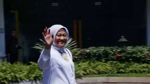 Profil Ida Fauziah, Seorang Guru yang Kini Menjabat Menteri Tenaga Kerja - GenPI.co JATIM