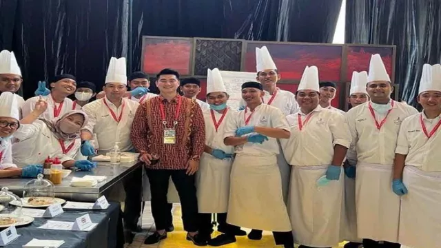 Profil Arnold Poernomo, Sosok Chef di Gala Dinner KTT G20 Bali - GenPI.co JATIM