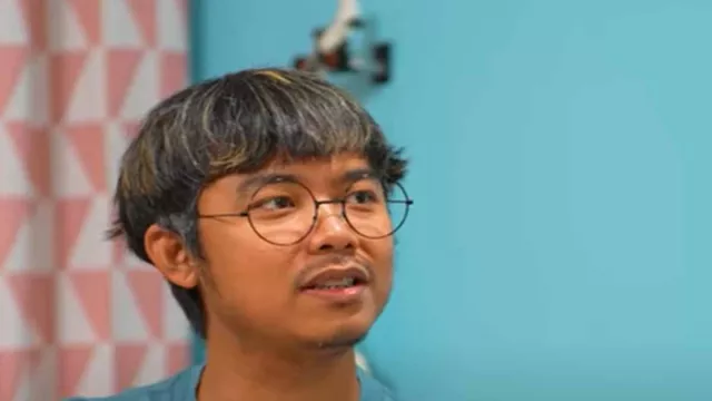 Profil Dodit Mulyanto, Mantan Guru Musik yang Sukses Jadi Komika - GenPI.co JATIM