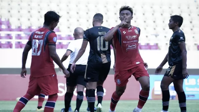 Libas Dewa United, Arema FC Naik Peringkat di Klasemen Sementara - GenPI.co JATIM