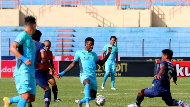 Jeda Liga 1, Fabio Lefundes Maksimalkan Fisik Pemain Madura United - GenPI.co JATIM