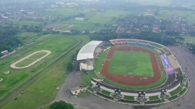 Waduh, Arema FC Tak Bisa Gunakan Stadion Sultan Agung Bantul - GenPI.co JATIM