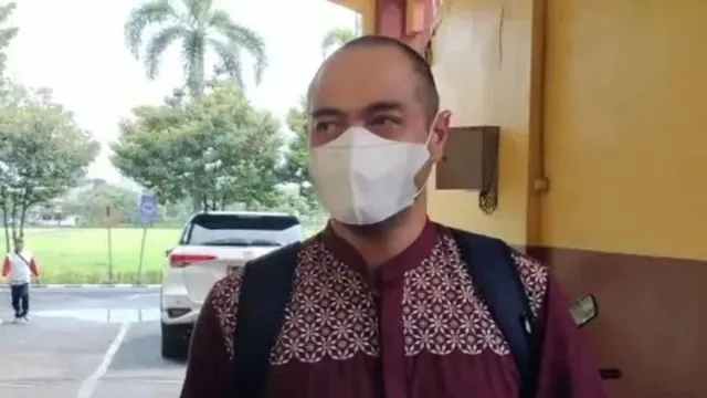 Polisi Tetapkan Ferry Irawan Jadi Tersangka Kasus KDRT Venna Melinda - GenPI.co JATIM