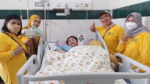 Kondisi Terkini Happy Asmara, Sempat Terbaring di Rumah Sakit - GenPI.co JATIM