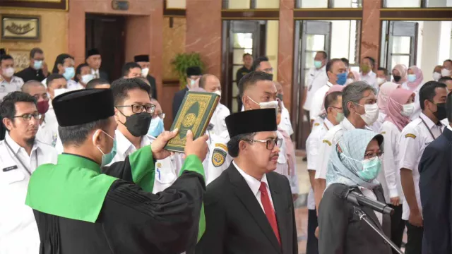 Eri Cahyadi Bakal Pantau Sekda Baru Surabaya Setahun Penuh - GenPI.co JATIM