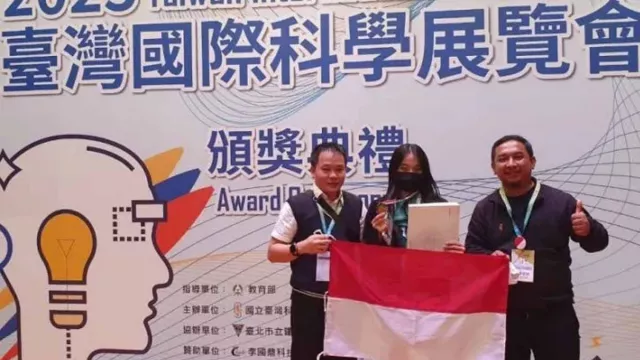 Inovasi Ekstrak Kelor Antar Siswi SMAN 5 Surabaya Juara Sains di Taiwan - GenPI.co JATIM