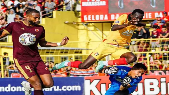 Kalah 1-2 Lawan PSM Makassar, Divaldo Alves Puji Pemain Persik Kediri - GenPI.co JATIM
