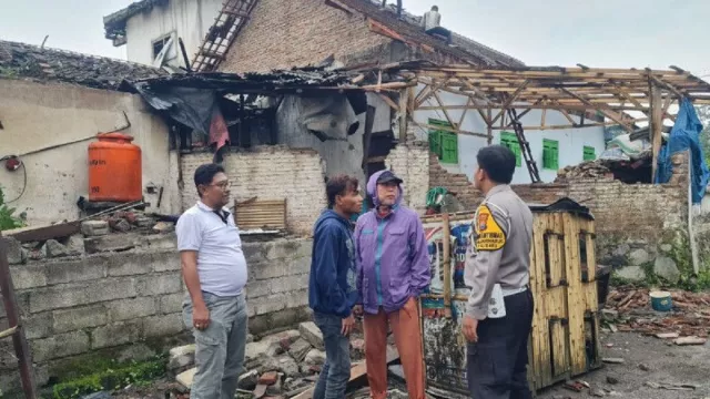 Alamak! 106 Rumah di 7 Kecamatan Banyuwangi Rusak Diterjang Angin Kencang - GenPI.co JATIM
