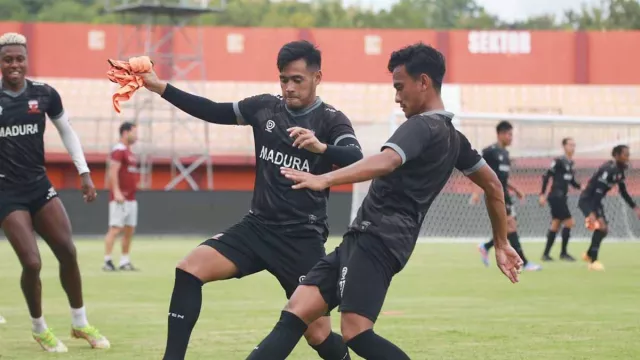 Lawan Borneo FC di Kandang, Slamet Nurcahyo Berharap Madura United Pecah Telur - GenPI.co JATIM