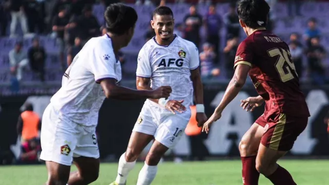 Link Live Streaming Liga 1 Persik Kediri vs Arema FC, Jangan Sampai Ketinggalan - GenPI.co JATIM