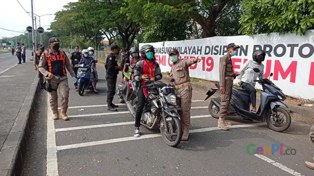 Arus Lalu Lintas Jembatan Suramadu Arah Surabaya Lancar - GenPI.co JATIM