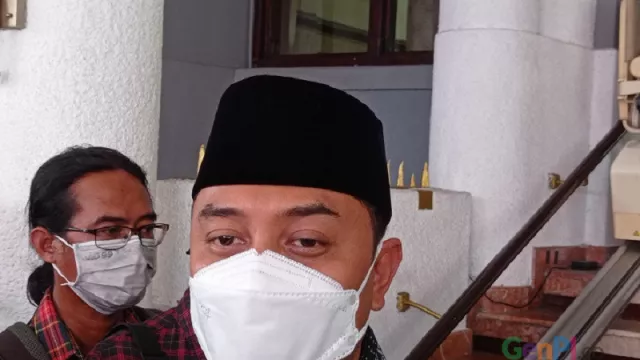 Keren! Ribuan Pegawai Pemkot Surabaya Jadi Orang Tua Asuh - GenPI.co JATIM