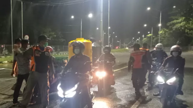 Perhatian! Warga Luar Kota Wajib SIKM Saat Masuk Surabaya - GenPI.co JATIM