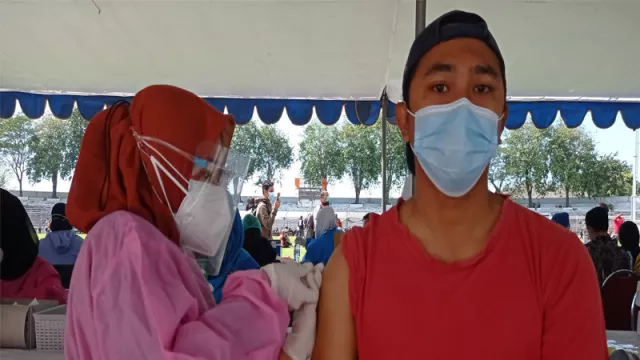 Pemkot Surabaya Gelar Vaksinasi Massal di Stadion Legendaris - GenPI.co JATIM