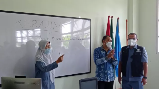 Sekolah di Surabaya Kembali Dibuka, Awas Jangan Larut Euforia - GenPI.co JATIM