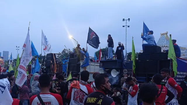 Rute Demo Buruh di Surabaya Hari ini, Waspada Terjebak Macet - GenPI.co JATIM