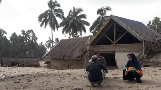 Kesaksian Warga Lumajang yang Dusunnya Terkubur Erupsi Semeru - GenPI.co JATIM