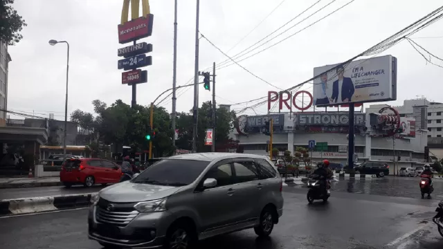 Jalanan Kota Malang Mulai Padat, Kendaraan Naik 4 Kali Lipat - GenPI.co JATIM