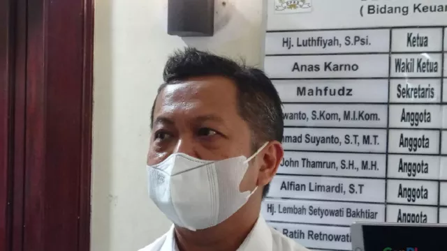 Pemkot Surabaya Tegas, Penimbun Minyak Goreng Masih Berani - GenPI.co JATIM