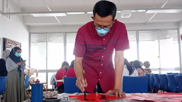 Chinese Calligraphy Mampu Hadirkan Kepuasan Tersendiri - GenPI.co JATIM