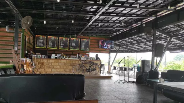 Kafe di Surabaya Timur, Cocok Buat Nongkrong, Harga Terjangkau - GenPI.co JATIM