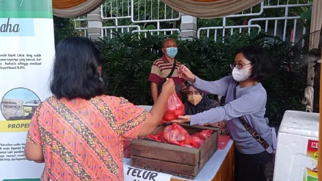 Gelanggang Remaja Surabaya Diserbu Mak-Mak, ini Penyebabnya - GenPI.co JATIM