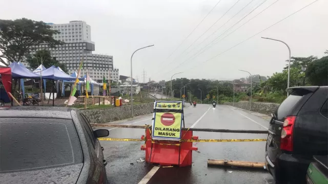 Jembatan Tunggulmas Malang Mendadak Ditutup Besi - GenPI.co JATIM