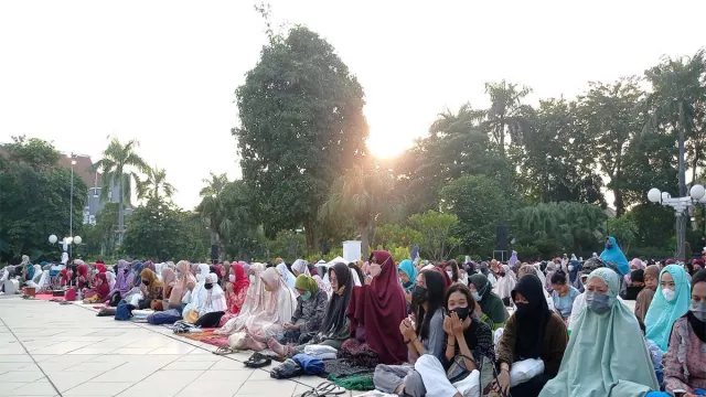 Hukum Salat Duha Berjemaah Menurut Ulama, Sekolah Wajib Tahu - GenPI.co JATIM