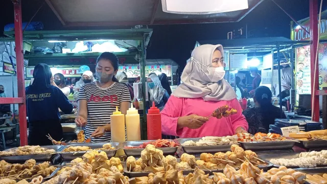 Pasar Malam Kodam Surabaya, Surga Bagi Pencinta Kuliner - GenPI.co JATIM