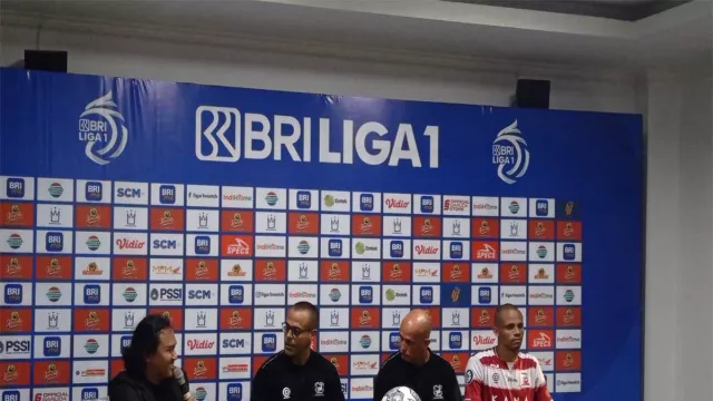 Pelatih Madura United Ungkap Rahasia Curi Gol Menit Akhir - GenPI.co JATIM
