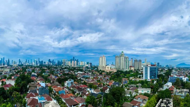 Info Cuaca Hari ini, Surabaya Cerah dan Kota Batu Dingin Banget - GenPI.co JATIM