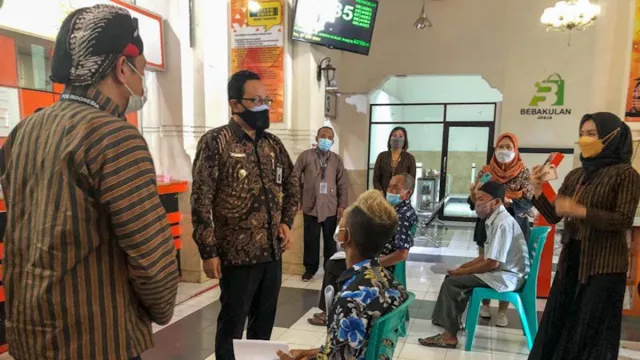 1.085 Warga Miskin di Yogyakarta Terima BST - GenPI.co JOGJA