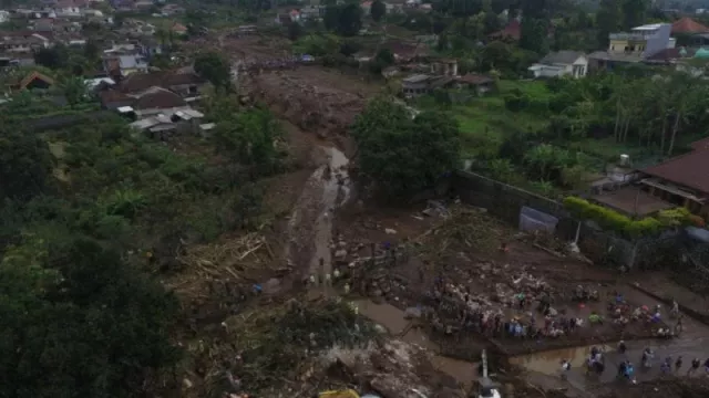 Banjir Bandang di Kota Batu, Guru Besar UGM Ungkap Penyebabnya - GenPI.co JOGJA