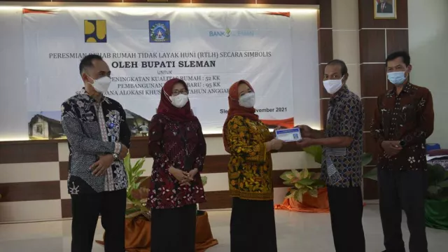 Entaskan Kemiskinan, Pemkab Sleman Salurkan RTLH - GenPI.co JOGJA