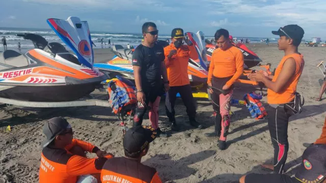 Tim SAR Gunakan Drone Cari Wisatawan Hilang di Pantai Prangtritis - GenPI.co JOGJA