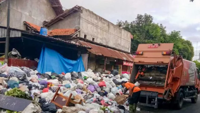 Warga Yogyakarta Diminta Menahan Sampah di Rumah, Kenapa? - GenPI.co JOGJA
