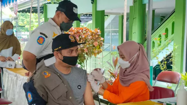 Yogyakarta Tunggu Petunjuk Syarat Vaksin Booster untuk Tarawih - GenPI.co JOGJA