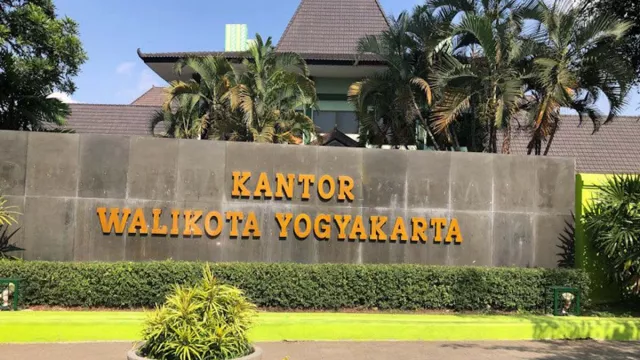 OTT Haryadi Suyuti, Ruang Kerja Wali Kota Yogyakarta Disegel KPK - GenPI.co JOGJA