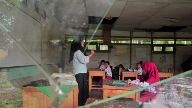 Pemkab Sleman Akan Perbaiki Atap Sekolah Runtuh di Cangkringan - GenPI.co JOGJA
