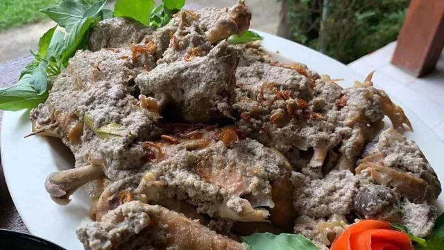 Resto Mbangun Tresno di Yogyakarta, Ada Ingkung Ayam Gurih! - GenPI.co JOGJA