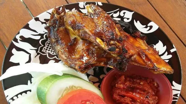 Aliandra Auto Resto di Yogyakarta, Ada Menu Ayam Bekakak! - GenPI.co JOGJA